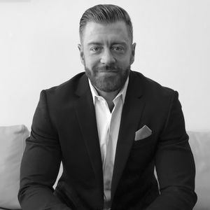 Meet your Posher, Adam